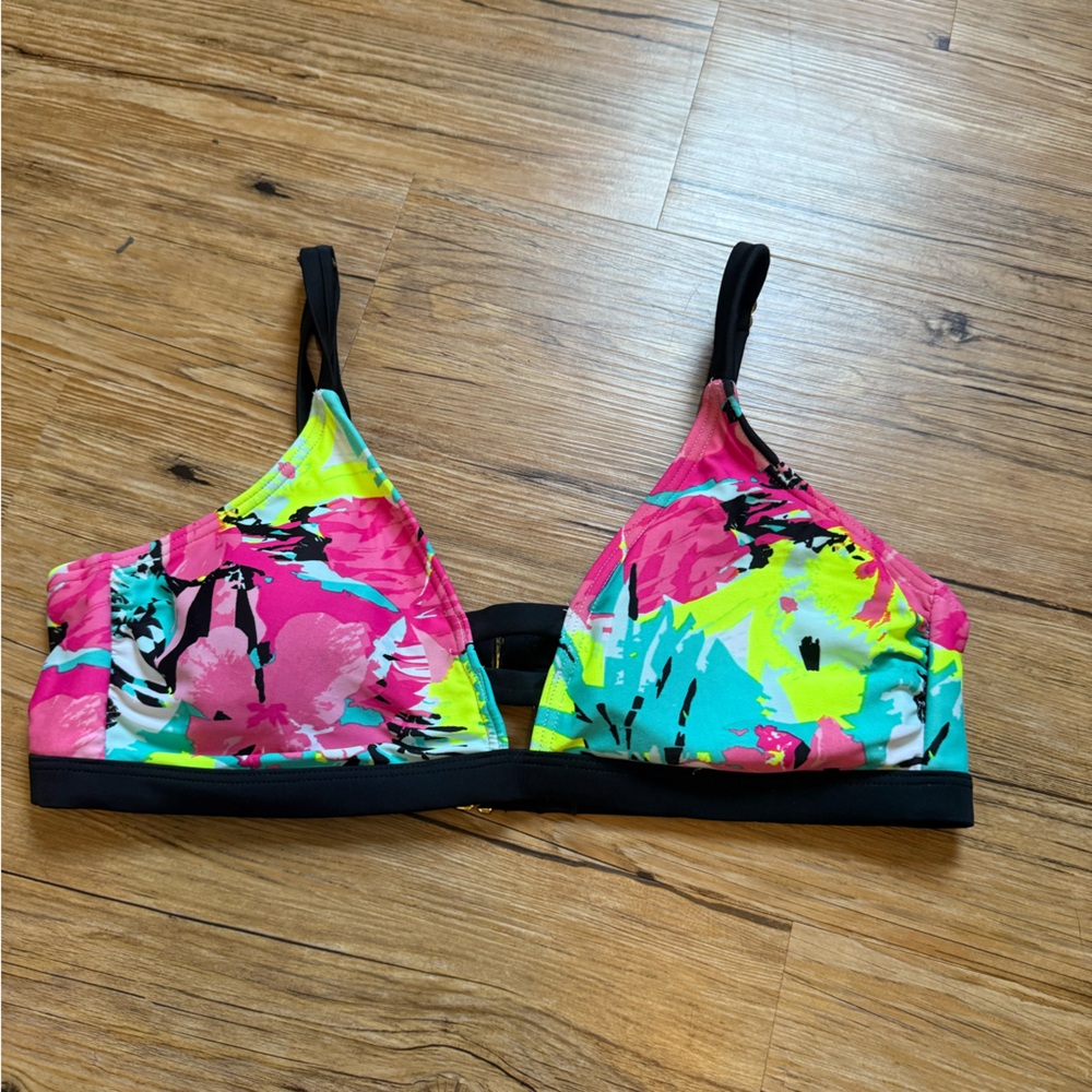 Xhilaration Mint and Black Bikini Top
